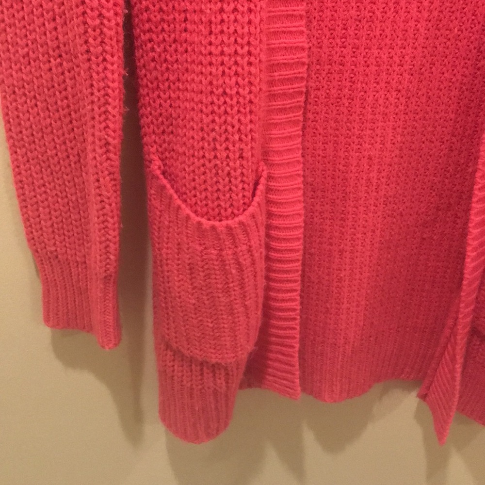 Cardigans - Picture 5 of 6